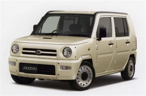 Web Car Story Daihatsu Naked