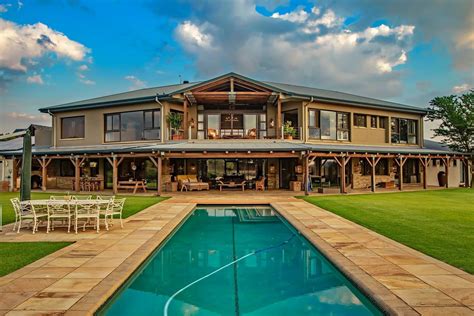 House For Sale With 5 Bedrooms Waterfall Equestrian Estate Midrand