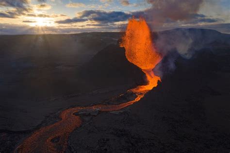 Photos Icelandic Volcanic Eruption A Wonder Of Nature News Photos