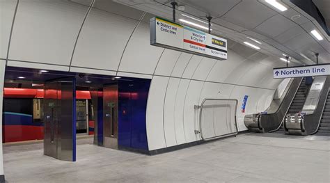 Bank Stations New Escalators Between Dlr And Northern Lines Has Opened