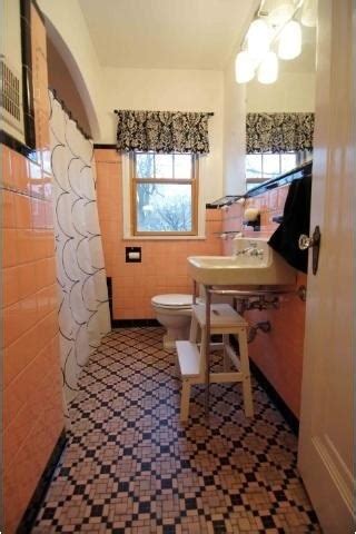 See more ideas about retro bathrooms, vintage bathrooms, bathroom design. Vintage 1930s bathroom - accessories & paint