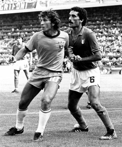 Birçok uzman, futbol eleştirmenleri, eski futbolcular, şimdiki futbolcular ve futbol taraftarlarınca tüm zamanların en iyi futbolcularından biri olarak gösterilmektedir. Cronache bianconere: Amarcord: Italia - Brasile 1982. E ...