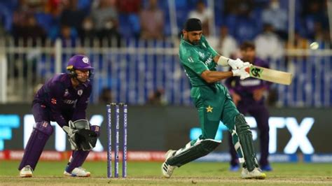 پاکستان بمقابلہ سکاٹ لینڈ ناقابل شکست پاکستان سیمی فائنل میں، انڈیا کی