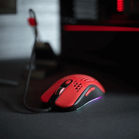 Looking For A New Mouse That Wont Weigh You Down The Arozzi Favo Ultra