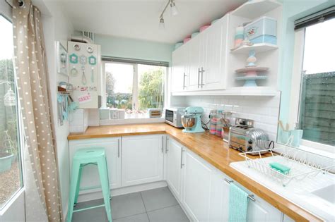Delicate Designs- Creating a Beautiful Pastel Kitchen – Better HouseKeeper