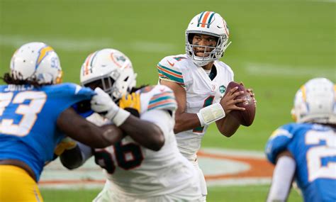 Nfl Flexes Dolphins Chargers To Sunday Night Football In Week 14