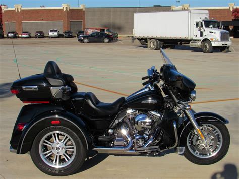 This great motor trike combines the touring features and styling cues of the ultra classic electra glide motorcycle with chassis designed specifically with trikes in mind. 2014 Harley-Davidson Tri-Glide | American Motorcycle ...