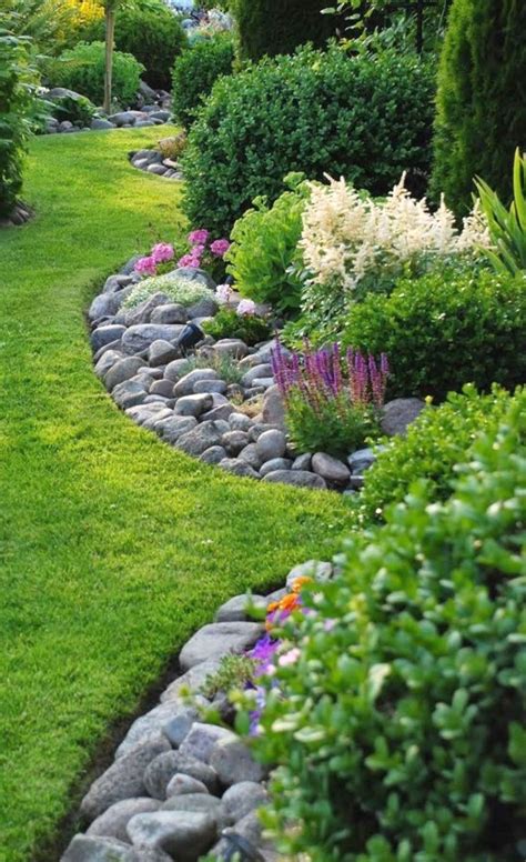 42 Cute Garden Design Ideas For Small Area To Try Zyhomy