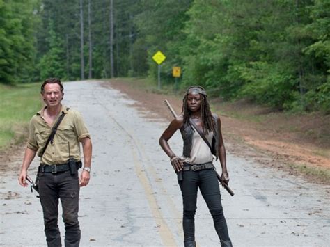 The Walking Dead Recap The Rick And Michonne Moment Everyones Been