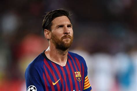 Technically perfect, he brings together unselfishness, pace, composure and goals to make him number one. Lionel MESSI will not attend FIFA Best ceremony, won't speak with Argentina coach | Mundo ...