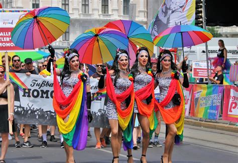 The parade route will be slightly changing in 2021. LGBTIQ-Bewegung: Wien sagt Vienna Pride 2020 endgültig ab ...