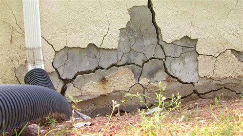 8 Tips For Repairing A Foundation Crack In 2020 Sky Stucco Systems