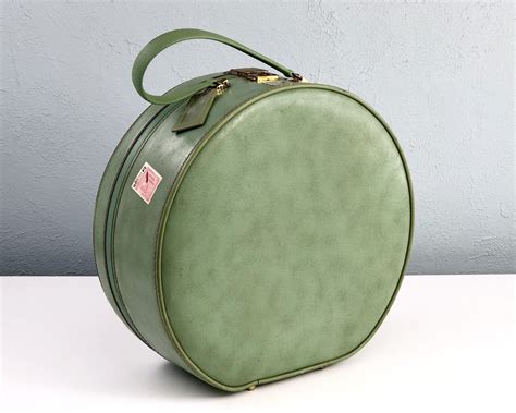 Vintage Green Round Suitcase Vintage Taperlite Round Hat Box Vintage