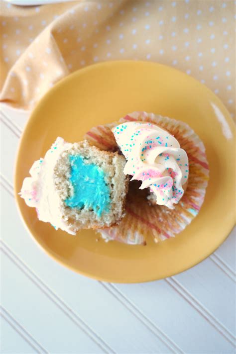 simple gender reveal cupcakes the baking fairy