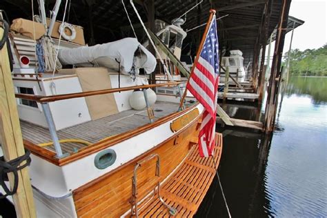 1976 Grand Banks 42 Classic Power Boat For Sale
