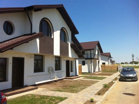 Nu au fost raportate victime, ci doar pagube pentru lichidarea incendiului au intervenit 4 echipe de pompieri. Contrust. Constructii de incredere | Aria Residence ...