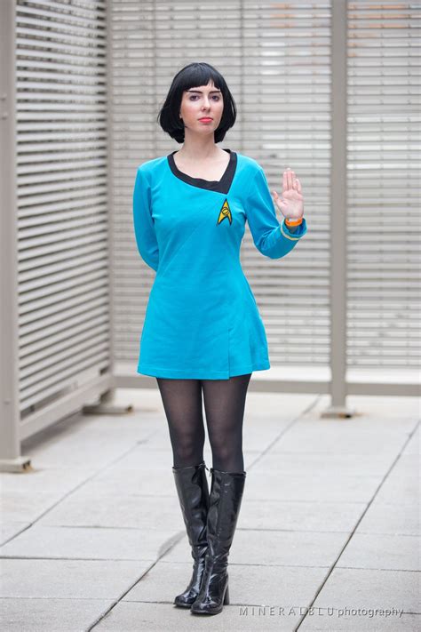Star Trek Pin Star Trek Crew Hot Cosplay Cosplay Girls Star Trek Outfits Star Trek Uniforms