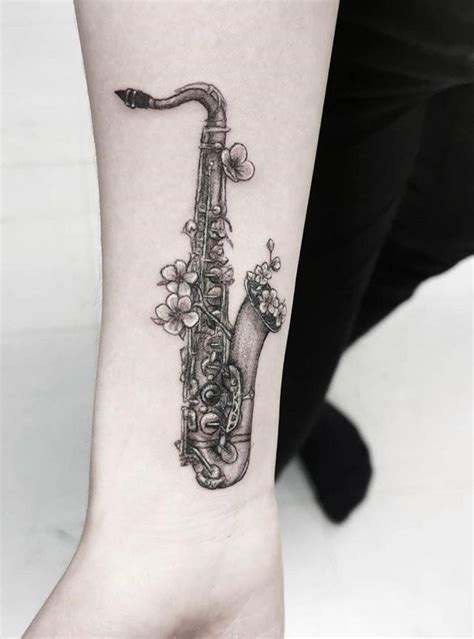 30 Pretty Saxophone Tattoos Show Your Temperament Style Vp Page 5
