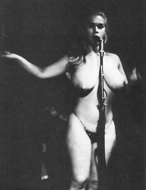 Fotos Desnudas De Mujeres Grandes Pechugas Fotos Porno De Alta Calidad