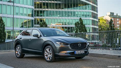 2020 Mazda Cx 30 Color Polymetal Grey Front Three Quarter Caricos