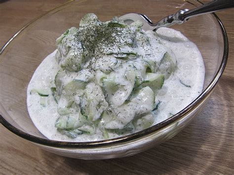 Gurkensalat mit saurer Sahne und Dill von Köchin Moni Chefkoch