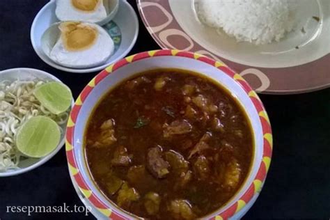 Masak kembali hingga daging empuk dan kentang menjadi lunak. Resep Rawon Daging Sapi | Resep Masak Nusantara