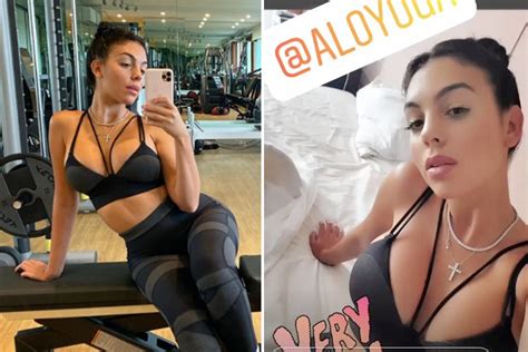 Cristiano Ronaldos Girlfriend Georgina Rodriguez Stuns In Low Cut Top And Gym Pants As She