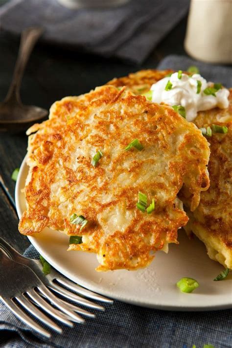 Mix the batter just long enough to incorporate the ingredients, and flip them only once. 14 Traditional Irish Dishes | Irish recipes, Food recipes ...