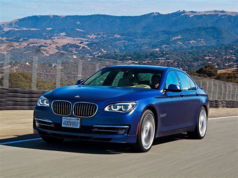As the 2012 7 series is bmw's largest sedan, you might not expect it to live up to the brand's ultimate driving machine slogan. BMW 7 Series (F01/02) Facelift specs - 2012, 2013, 2014 ...