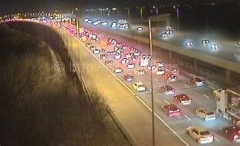 Jan 14, 2021 · the only other is the price; M6 live traffic updates: Drivers battle hour-long delays ...