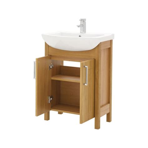 From entire bathroom suites to the smaller essentials and replacement products, you'll find everything you need for your bathroom here at homebase. Homebase Bathroom Cabinets Freestanding | Cabinets Matttroy