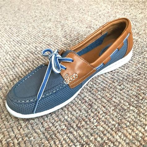 Clarks Shoes Clarks Blue Artisan Cliffrose Boat Shoes Womens Size 8m Poshmark