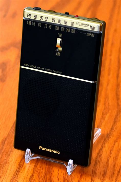 Vintage Panasonic Mister Thin Pocket Portable Radio Model Rf 033 Am