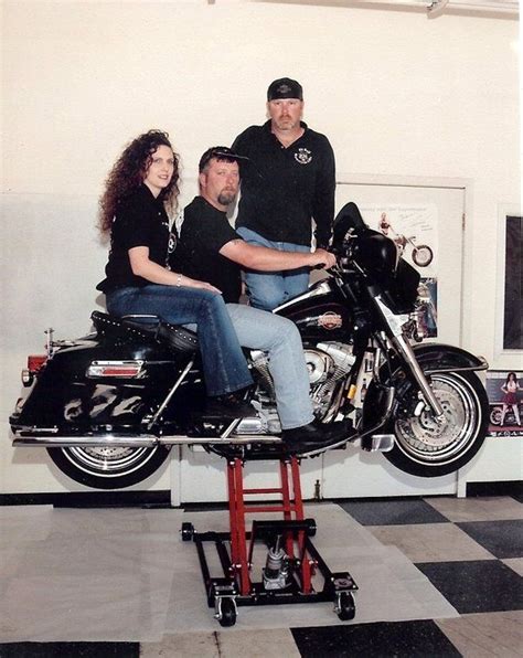 Need A Lift A Pitbull Motorcycle Lift News Top Speed