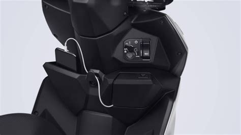 Combi brake system (cbs) untuk tipe cbs dan cbs iss. 9 Warna Honda Beat 2020 Terbaru Tipe Cbs, Iss Dan Deluxe » Bmspeed7.Com - 9 Pilihan Warna Honda ...