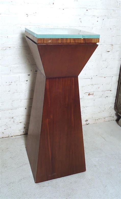 Mid Century Modern Wood Pedestal At 1stdibs