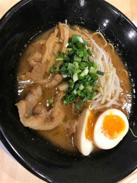 According to tae kim, なんか is similar to the english usage of the word like in casual speech because both have no meaning (e.g: ラーメン東大 枚方家具団地店(枚方/ラーメン) - Retty