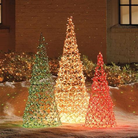Outdoor Christmas Tree Ideas