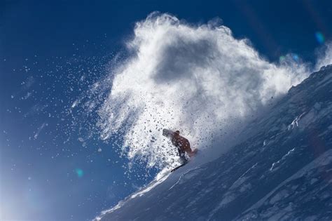 Mammoth Mountain Ca Has The Deepest Snowpack In The Country Snowbrains