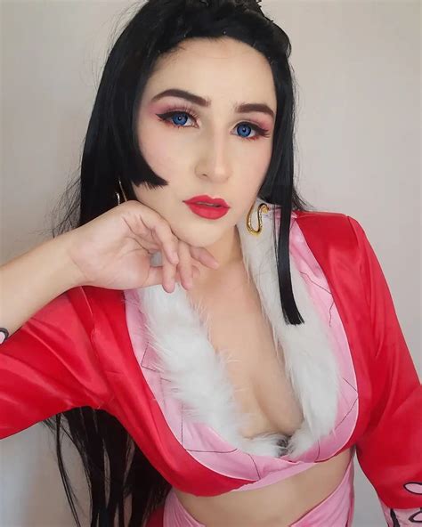 Brasileira Fã De One Piece Viraliza Com Um Lindo Cosplay Da Hancock