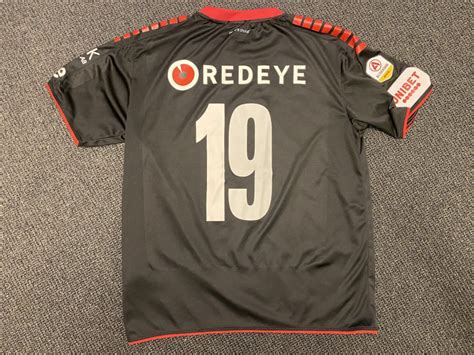 Maybe you would like to learn more about one of these? Buda hem matchtröja från din favoritspelare - Kalmar FF