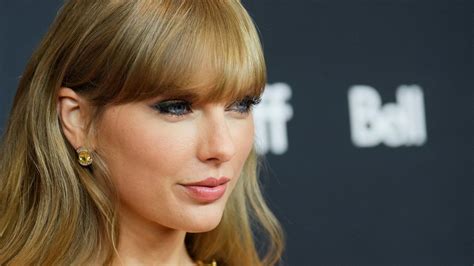 New Taylor Swift Album Midnights Breaks Record On Spotify Trending News