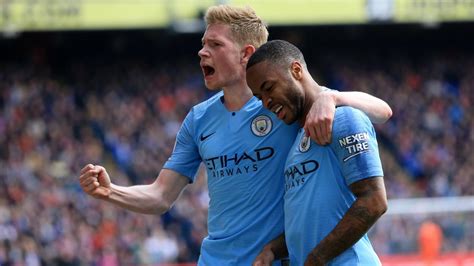 A highly rated youngster who has developed into one of the finest midfielders in the game, city secured kevin de bruyne's services in the summer of 2016. Man City De Bruyne - Man City Star Kevin De Bruyne Suffers Serious Knee Ligament Injury And ...