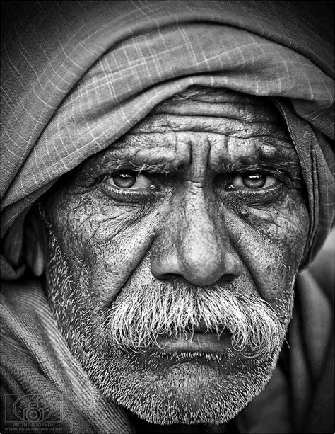 At A Glance Old Man Portrait Black And White Photography Portraits