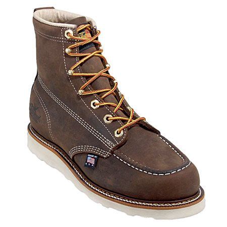 This pair of work boots comes from popular brand timberland and as it goes, they are impressively stylish and allow you to work safely without having to made in the usa by union workers, it's little wonder then that they've designed and manufactured a protective, comfortable and yet at the same. Thorogood Boots: Men's Brown Moc Toe 814-4203 USA Made ...