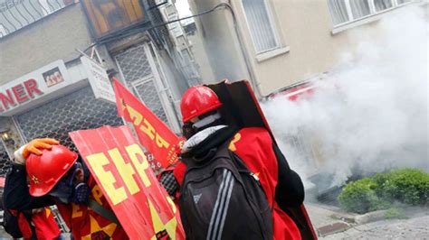 Turkish Police Fire Tear Gas On May Day Protesters In Istanbul