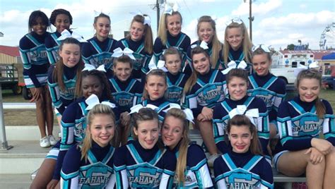 Southside High School Varsity Cheerleaders Washington Daily News