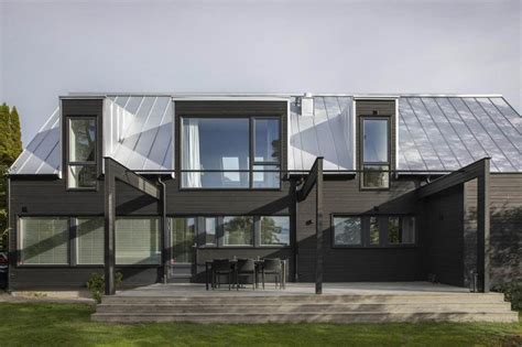 Före & efter: Enplans mexitegel fick en till våning och modern fasad