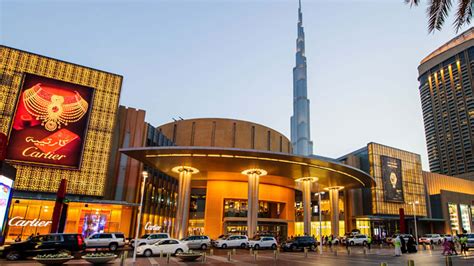Guide To The Dubai Mall The Largest Shopping Mall In The World
