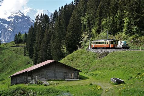 Bergbahn Lauterbrunnen Mürren Regionalzug Bestehend Aus Dem Bde 44 21